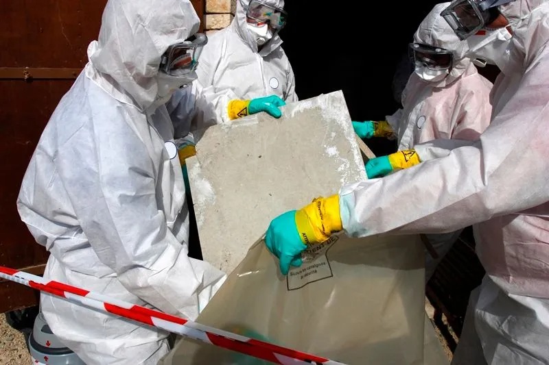 Discovering asbestos in 21st century buildings